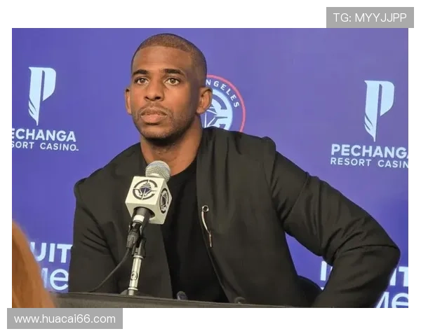 快船官方宣布保罗正式加盟球队全新篇章开启 快船官方宣布保罗正式加盟球队全新篇章开启